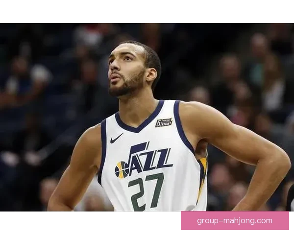 维多利亚巴达尔与奥古斯波特战平 双方难分胜负展现坚固防守